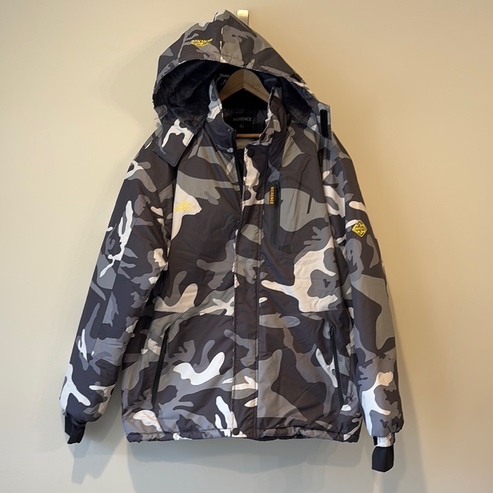 Men’s insulated snow/ski jacket fur lined